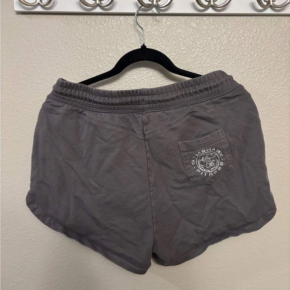 Assorted women’s clothes - Picture 7 of 15